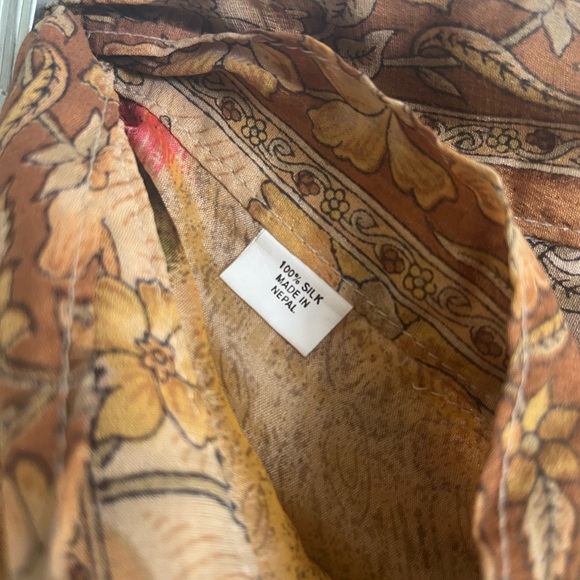 100% Silk Skirt from Nepal - Picture 4 of 7